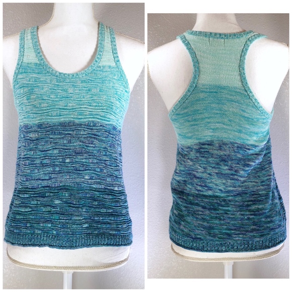 Mossimo Supply Co. Tops - {MOSSIMO} NWOT Blue White Ombre Knit Tank Top